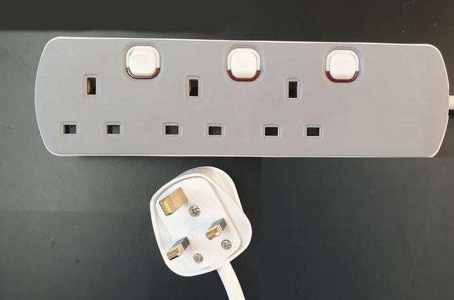 3 Gang Grey Mains Extension Lead 3 Way UK Power Sockets Switched 1m/2m/5m/10m