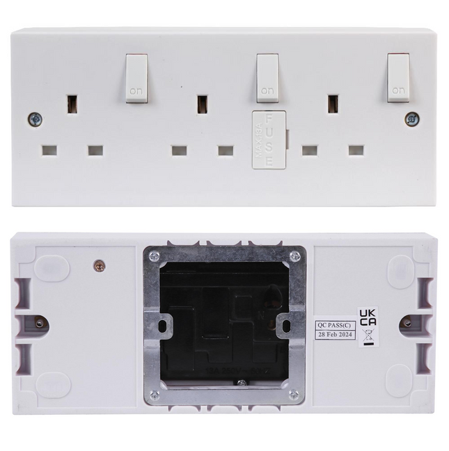 Treble Converter Socket to 3 Gang Single to Triple Electric 13 Amp Plug Outlet