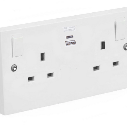 Switched Plug Sockets White Plastic UK Light Electrical Wall Socket 13 Amp